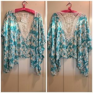 New With Tags- Cactus Moon -Mint Leaf Print Kimono, Crochet Inset, One Size 